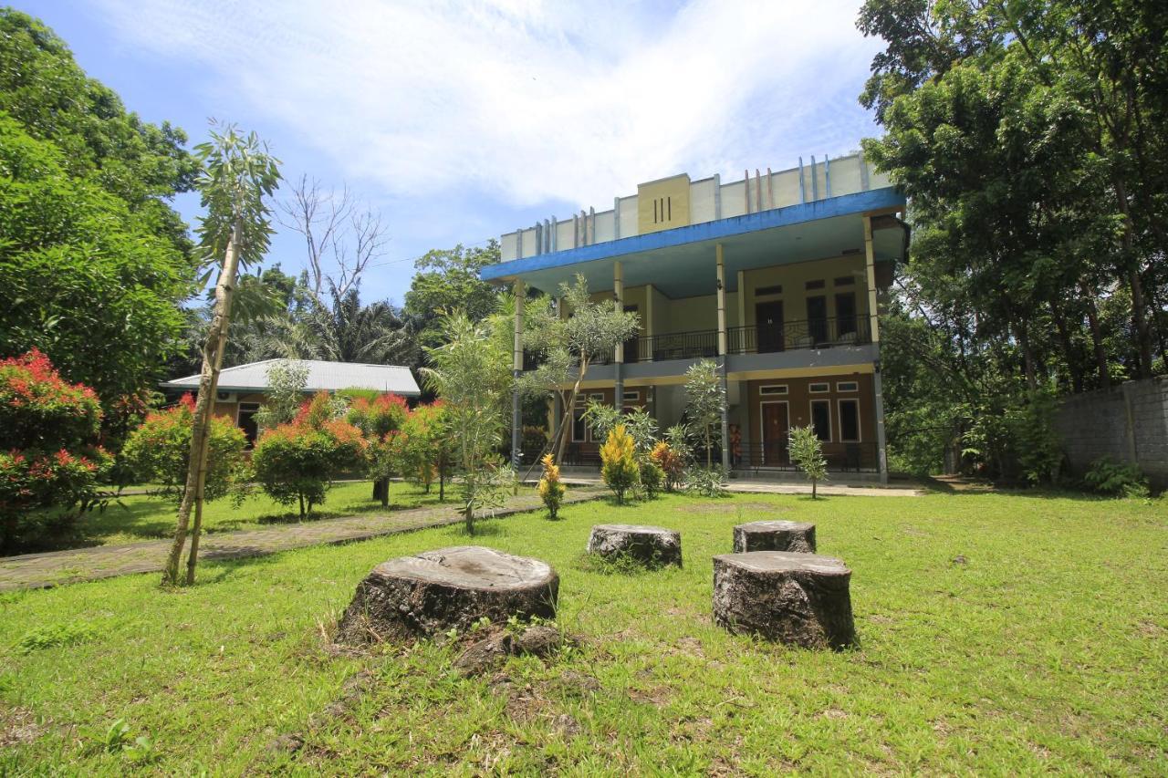 Tangkoko Lodge Bitung Exteriér fotografie